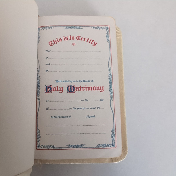 Holy Bible Holman Edition Old & New Testaments White Gold Gilt Edges 1950s - Picture 8 of 12